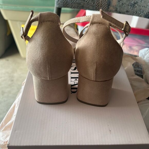 NIB JustFab Tan Heels with Suede Finish and Ankle Strap - Picture 10 of 14